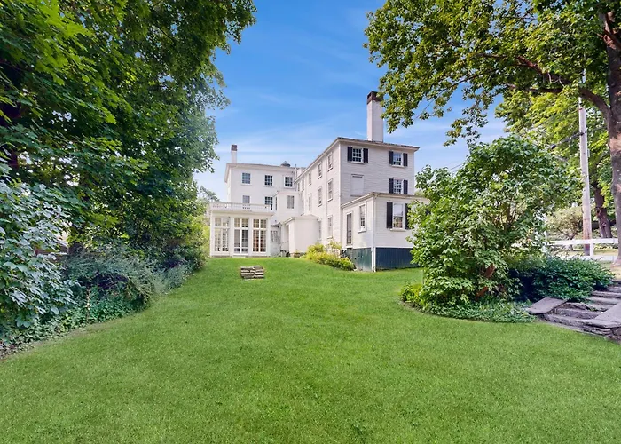 Nickels-Sortwell House