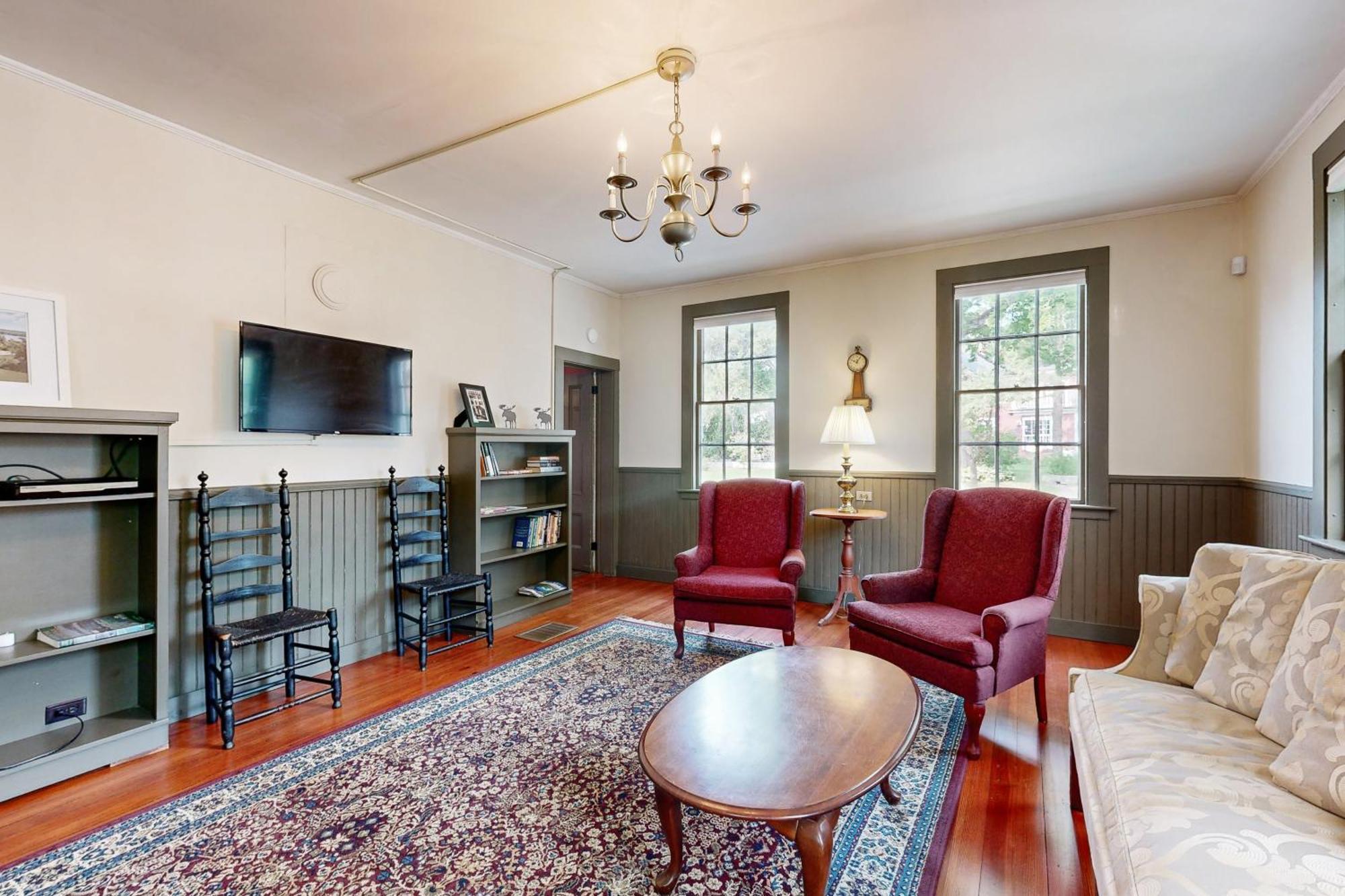 Nickels-sortwell House *